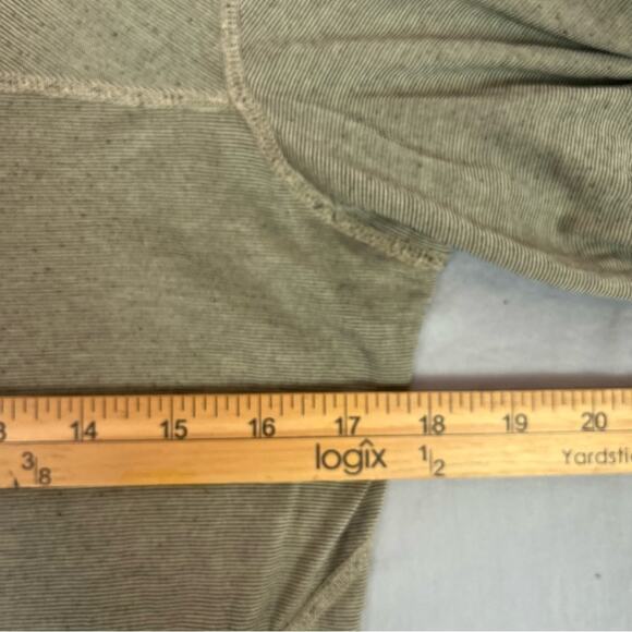 Mountain Hard Wear Base Layer Henley Womens Small Snap Neck Tan Lightweight - Picture 8 of 10